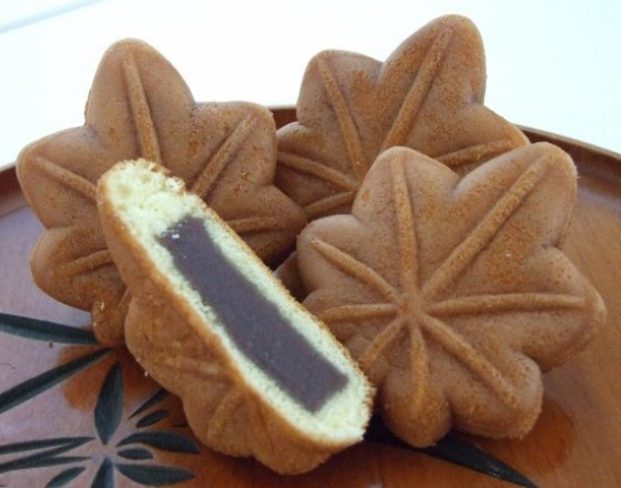 広島　もみじ饅頭